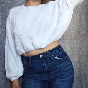 'Close Knit' Hollister cropped sweater